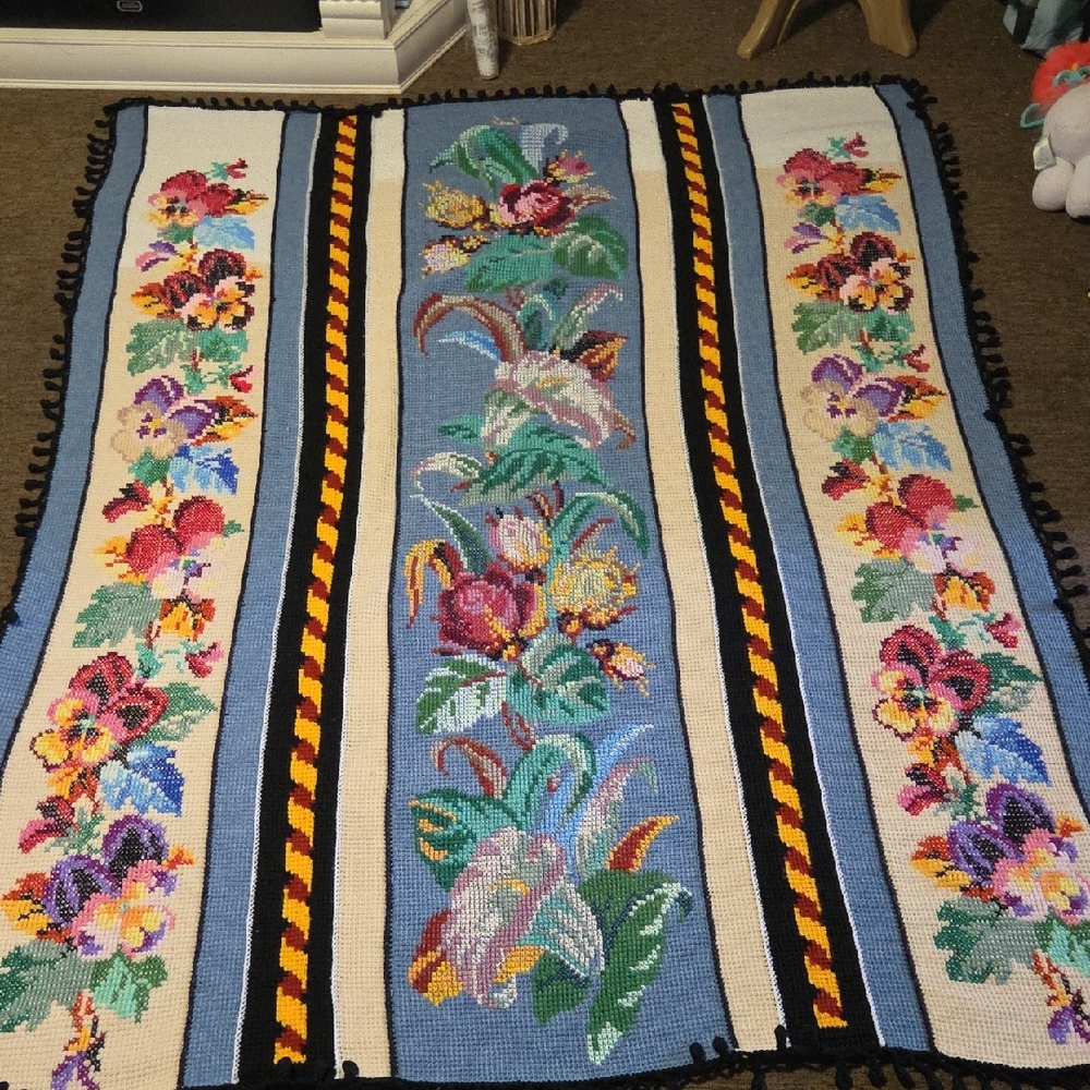 Floral Needlepoint Tapestry Throw - Blue, Cream, Green 83x63